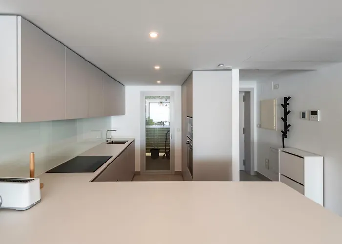 Serene Seaview Retreat In Higueron: 2br Oasis * 丰希罗拉