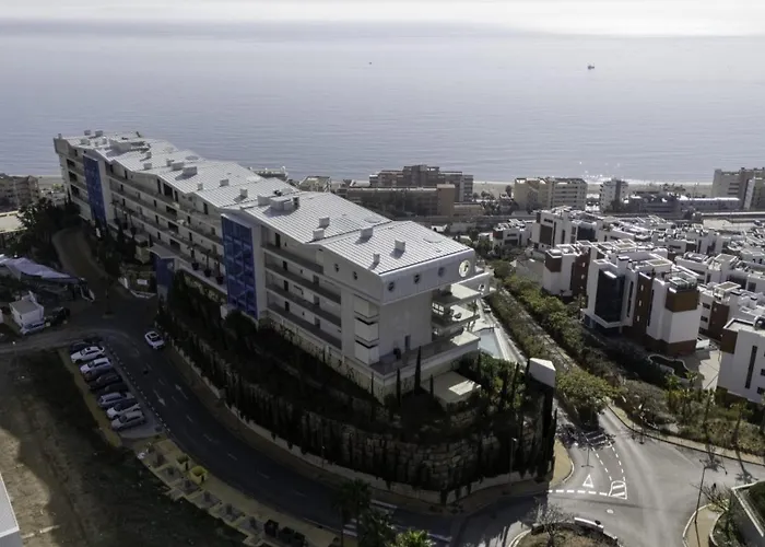 Serene Seaview Retreat In Higueron: 2br Oasis * Фуэнхирола