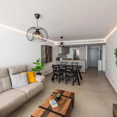 Serene Seaview Retreat In Higueron: 2br Oasis Lejlighed *