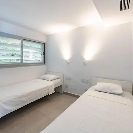 Serene Seaview Retreat In Higueron: 2br Oasis